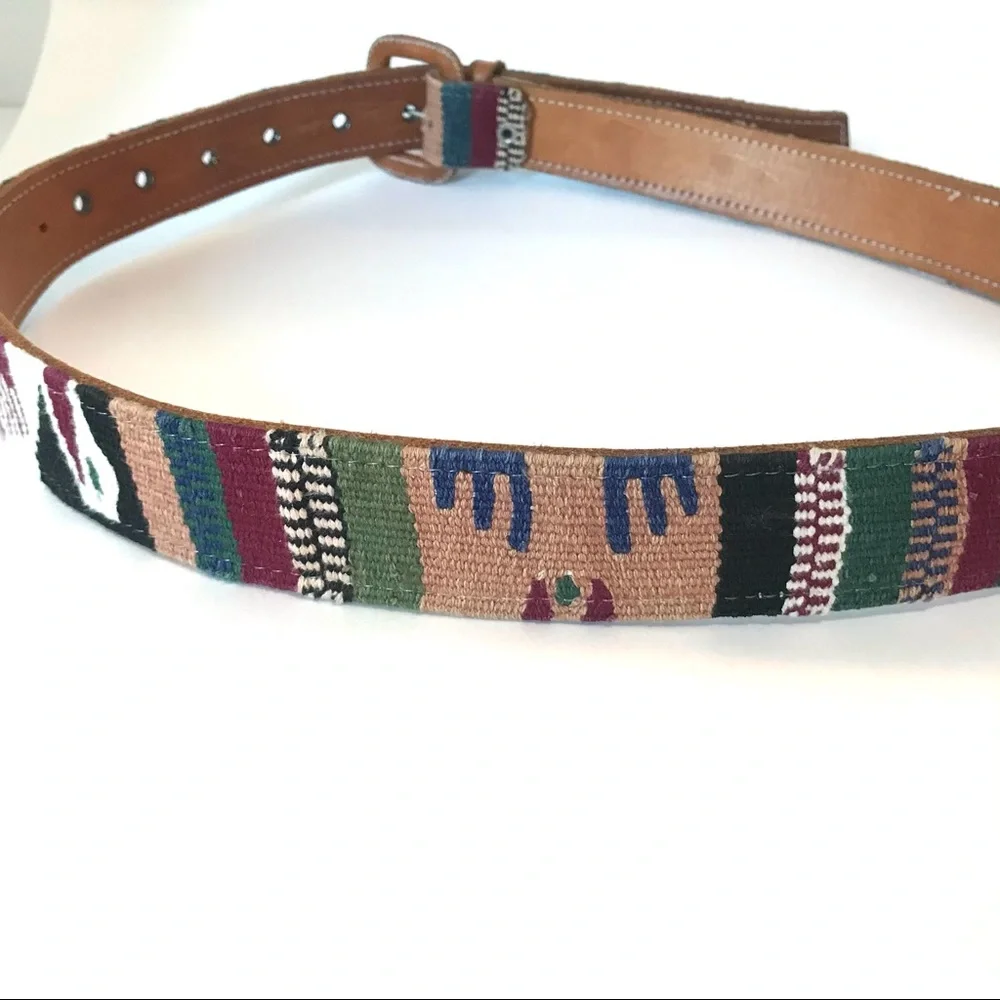 Vintage 90’s Southwestern Tan Leather Belt (M)